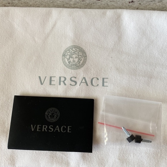 NWT Versace Barocco Print Leather Medusa Pointed Pumps - Picture 10 of 10